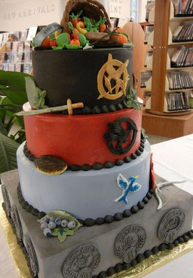 The Hunger Games Cake Receiving this proves that the odds are in my favor :)